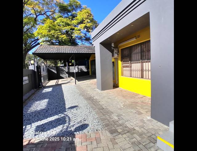 226M² BUSINESS FOR SALE IN BO-DORP